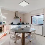 Casa Da Pedra بيت للعطل