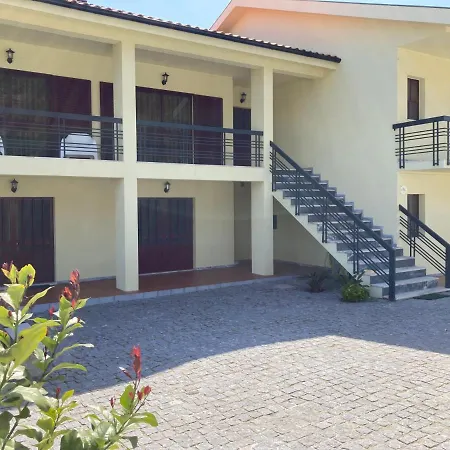 Casa Da Pedra *
